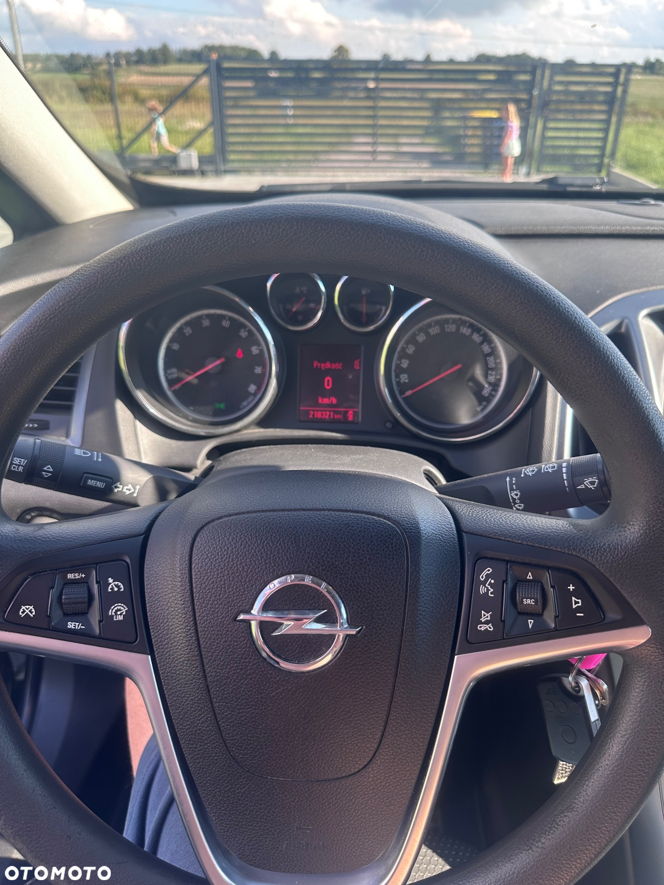 Opel Astra IV GTC 1.4 T Sport S&S - 18