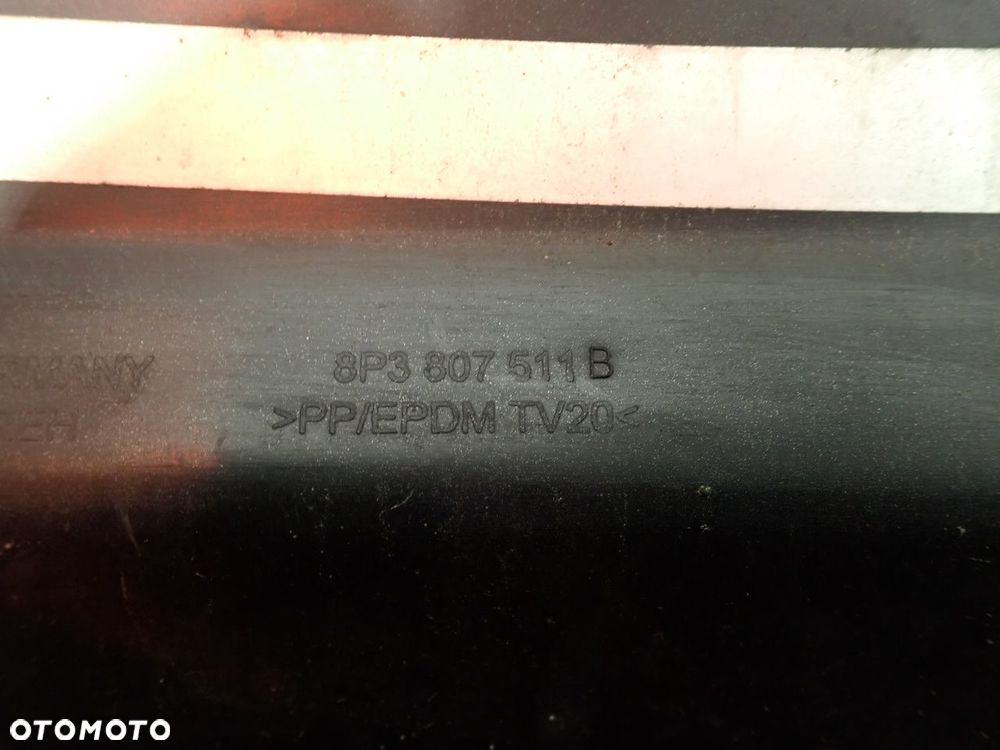 ZDERZAK TYŁ AUDI A3 8P - 21