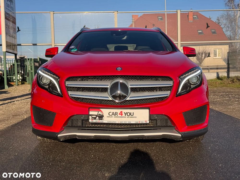 Mercedes-Benz GLA 250 4Matic 7G-DCT AMG Line - 3
