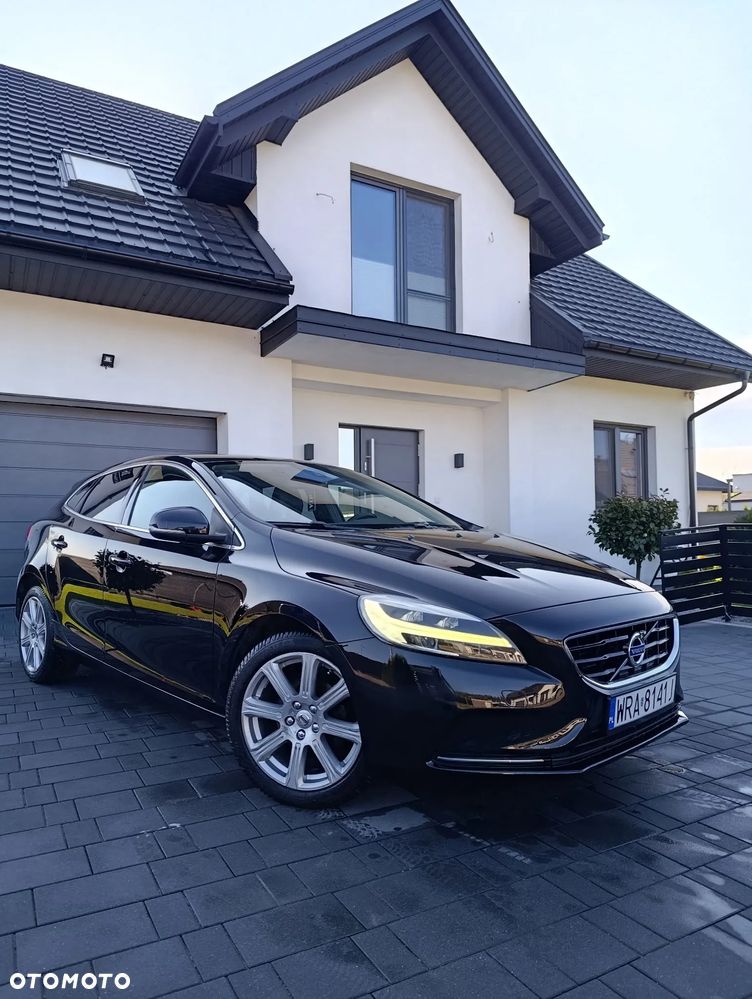 Volvo V40 D2 Drive-E Inscription - 1