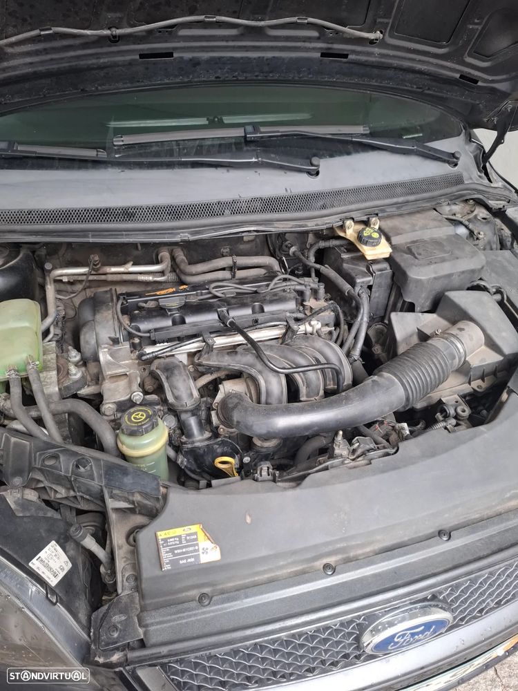 Ford Focus 1.4 16V Sport - 14