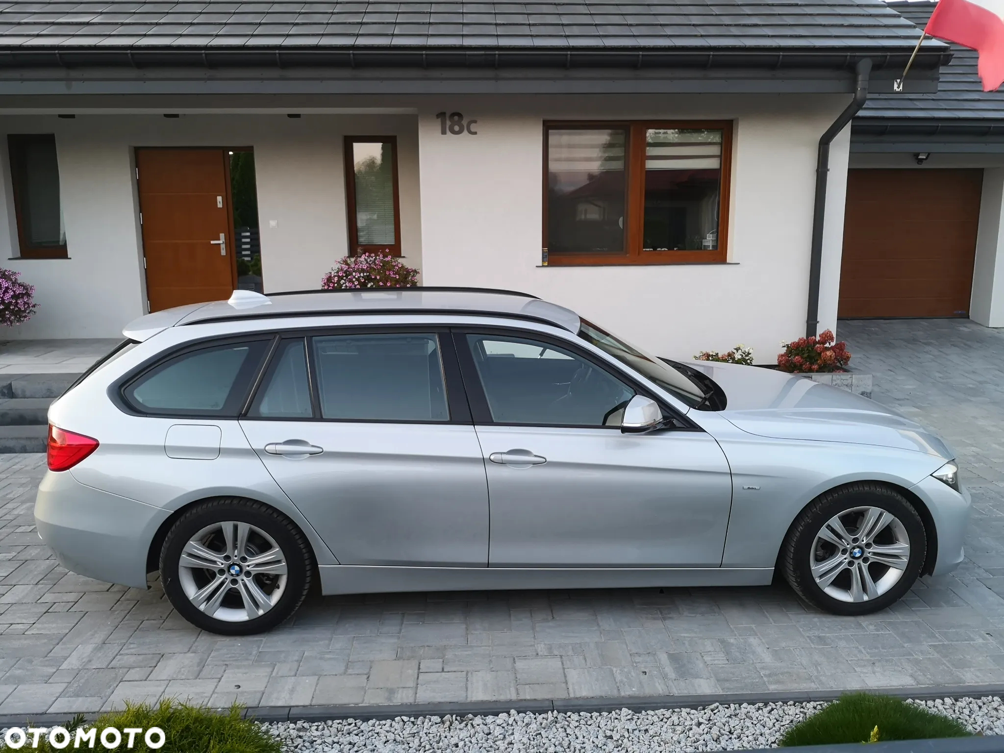 BMW Seria 3 318d Touring Blue Performance Modern Line - 12