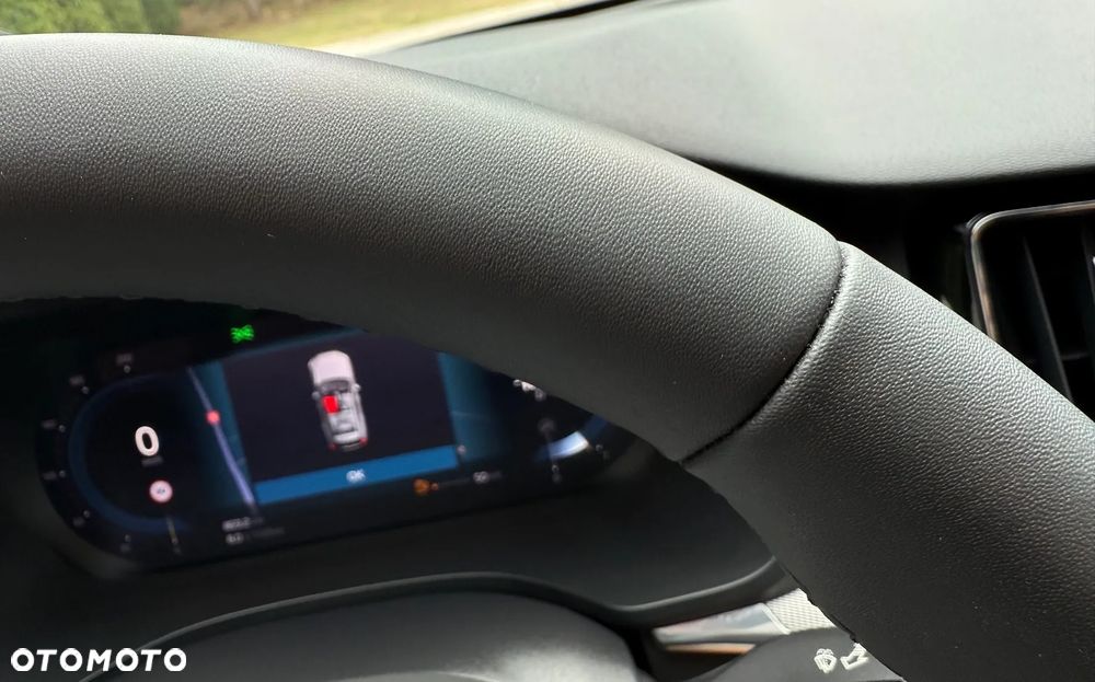 Volvo XC 60 B4 D AWD Plus Dark - 26