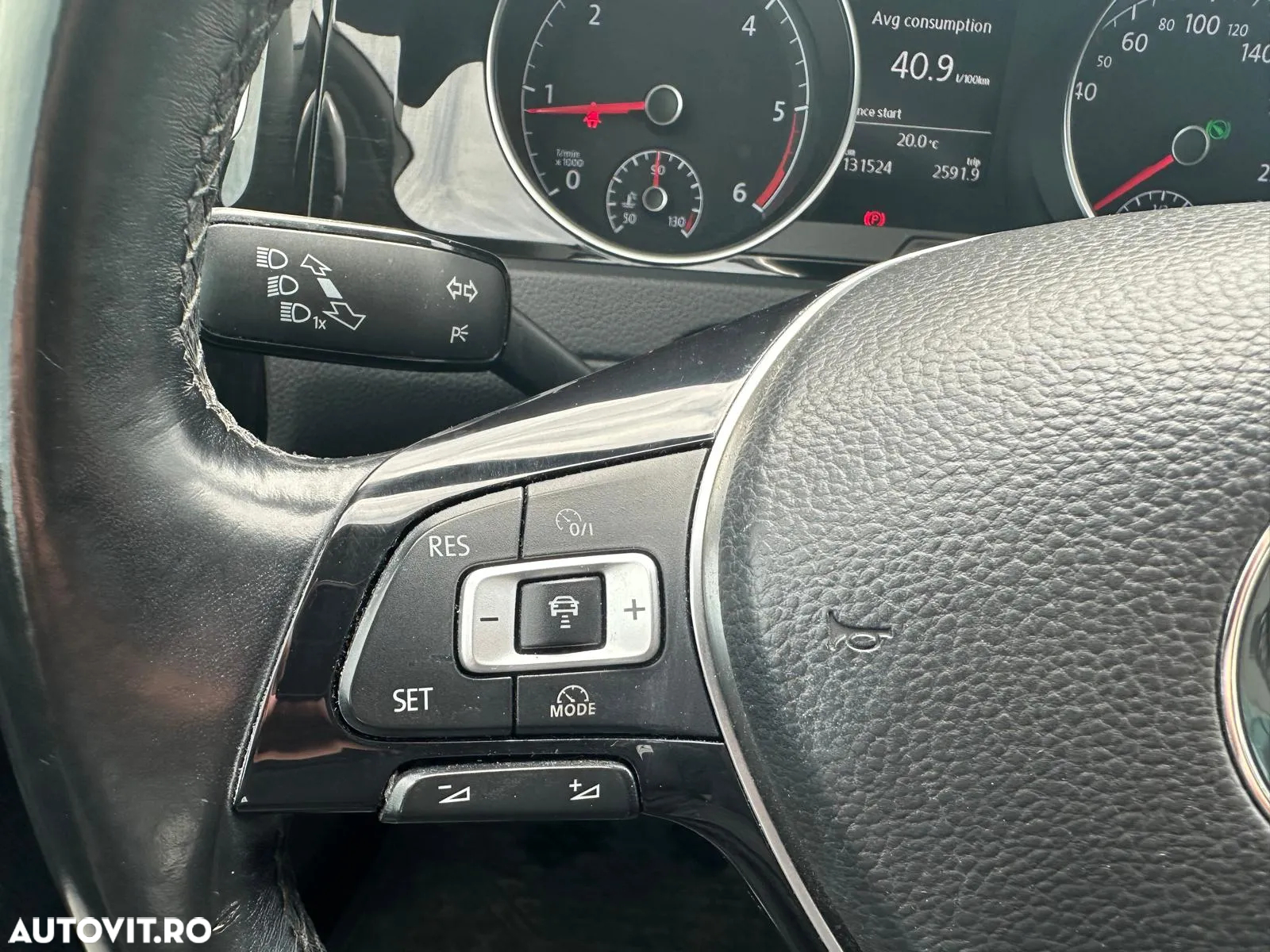 Volkswagen Golf 1.6 TDI DSG Highline - 17