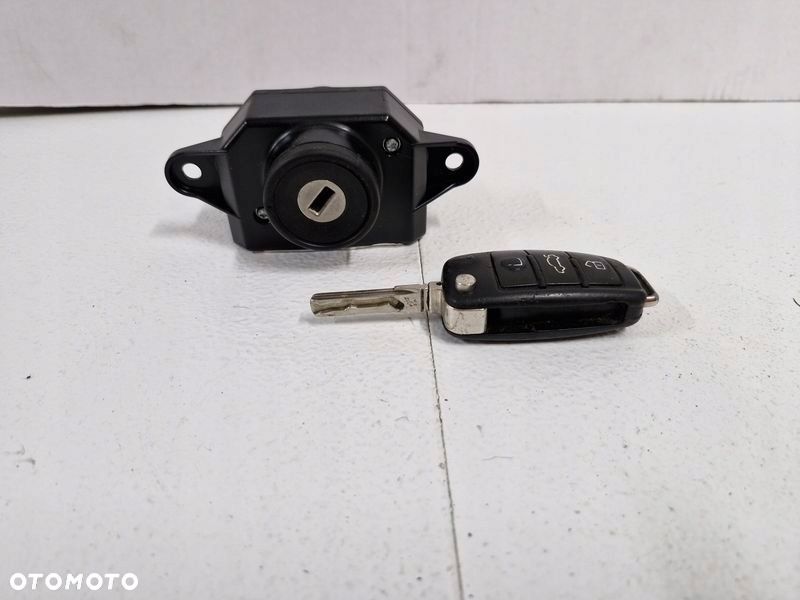 AUDI A6 C6 LIFT STACYJKA KLUCZYK PILOT 4F0909135D 4F910132D - 1