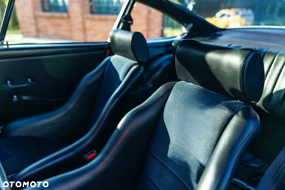 Porsche 911 - 32