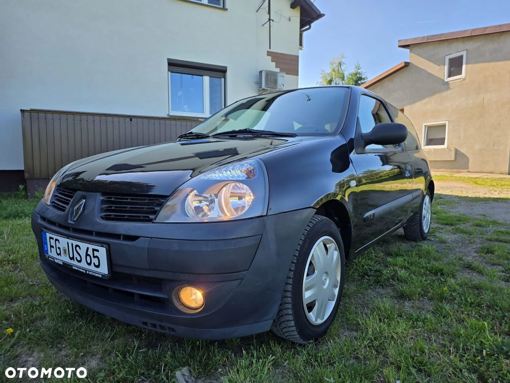 Renault Clio - 21