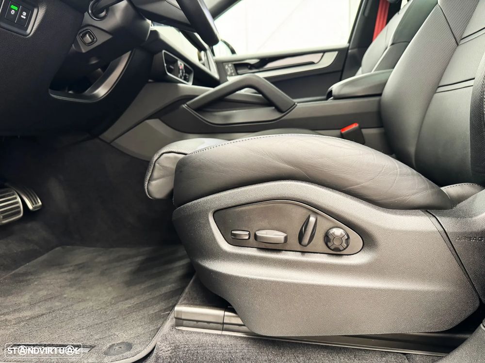 Porsche Cayenne Coupé S E-Hybrid Tiptronic S - 18