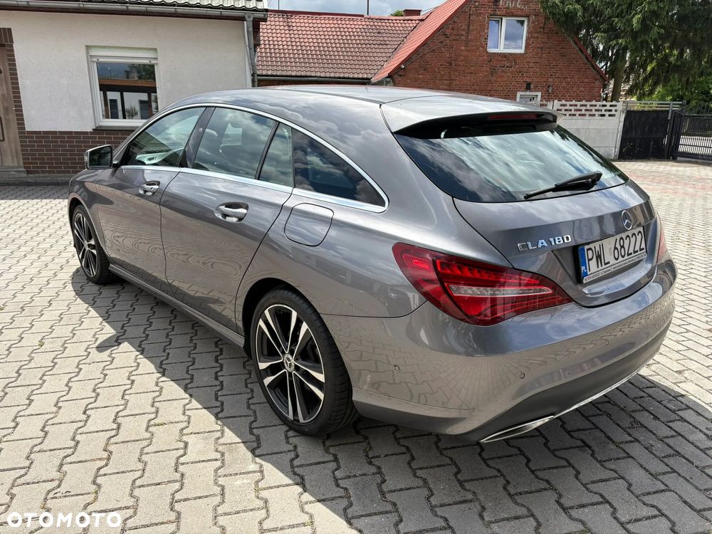 Mercedes-Benz CLA - 4