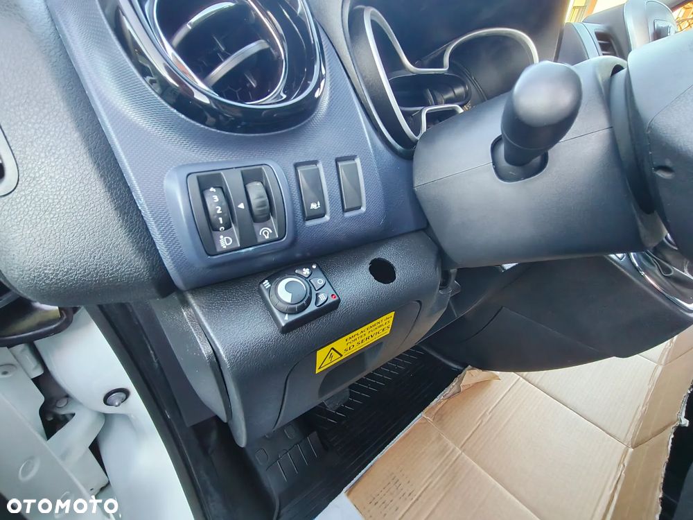 Renault TRAFIC - 21