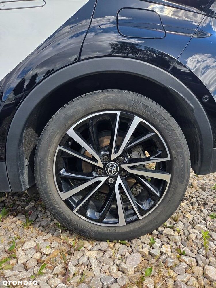 Toyota C-HR - 28