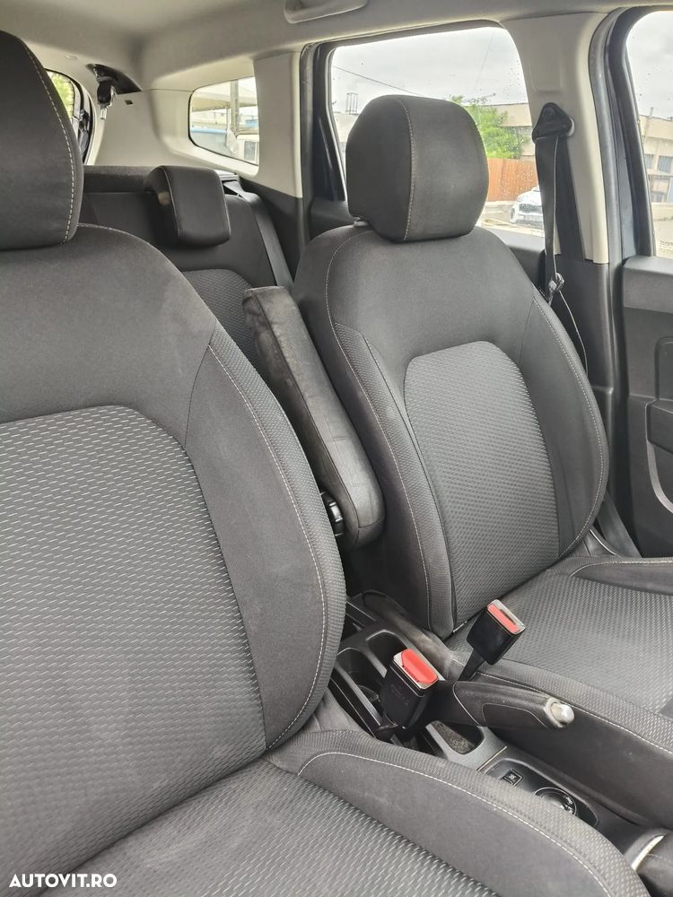 Dacia Duster 1.6 SCe 4WD Comfort - 11