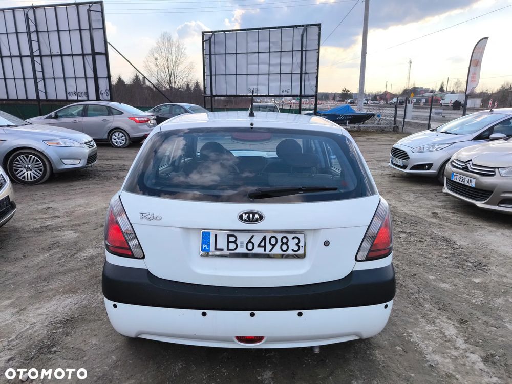 Kia Rio 1.4 EX - 10