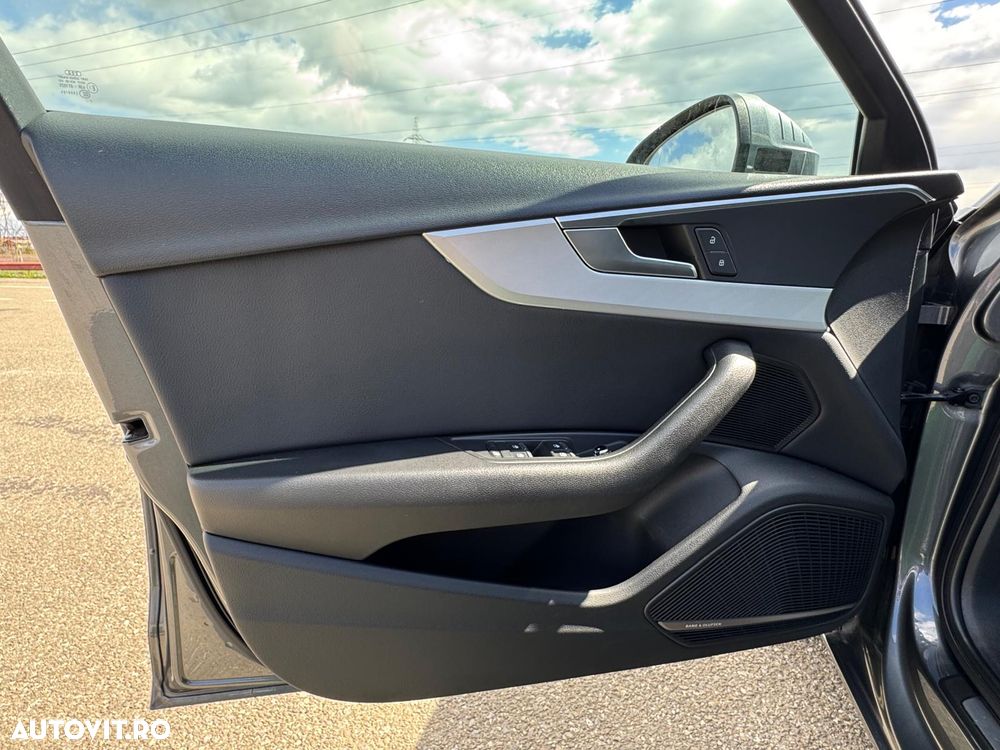 Audi A4 2.0 TDI S tronic design - 15