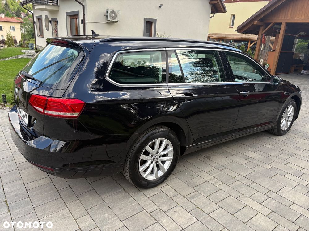 Volkswagen Passat - 13