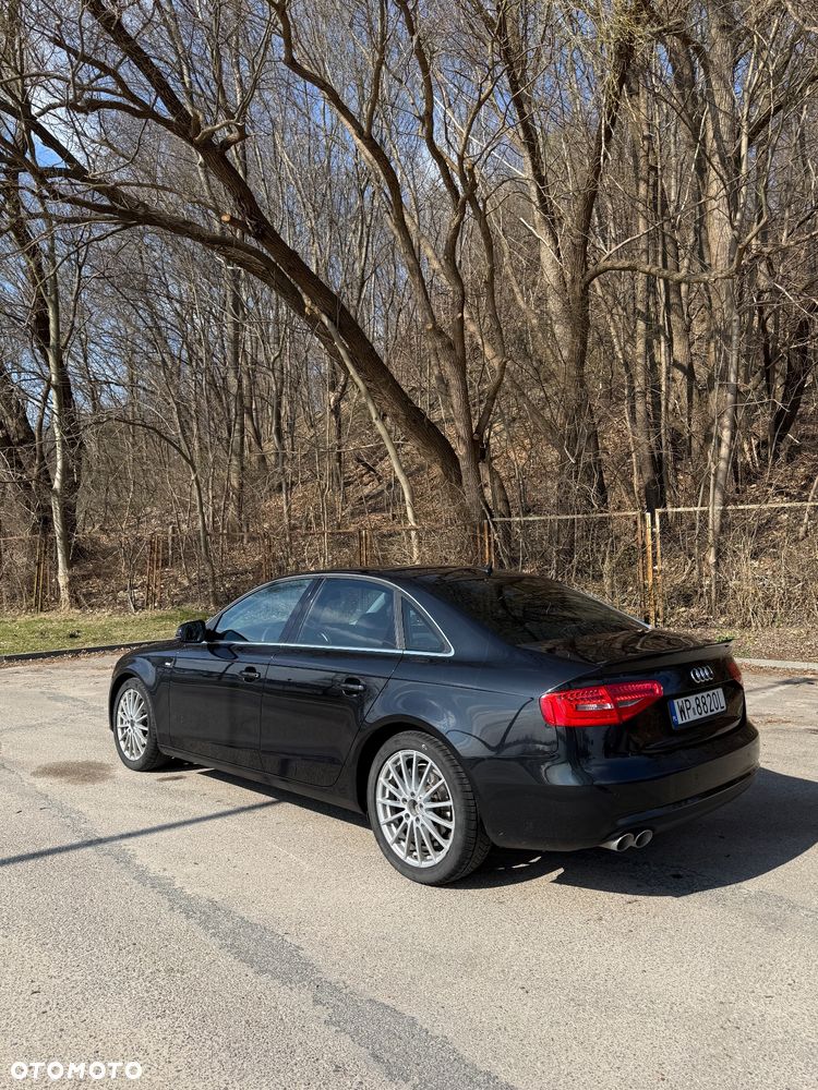 Audi A4 Limousine - 6