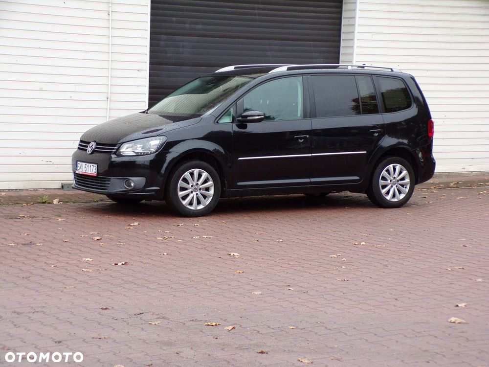 Volkswagen Touran - 11