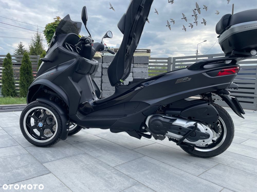 Piaggio MP-3 - 1