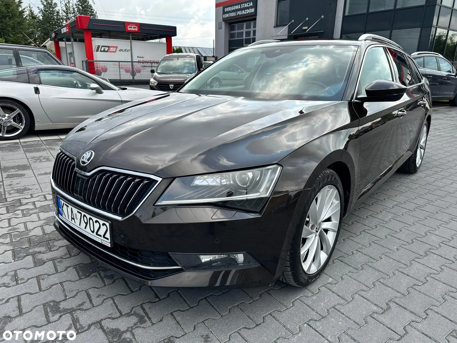 Skoda Superb 2.0 TDI Style DSG - 11