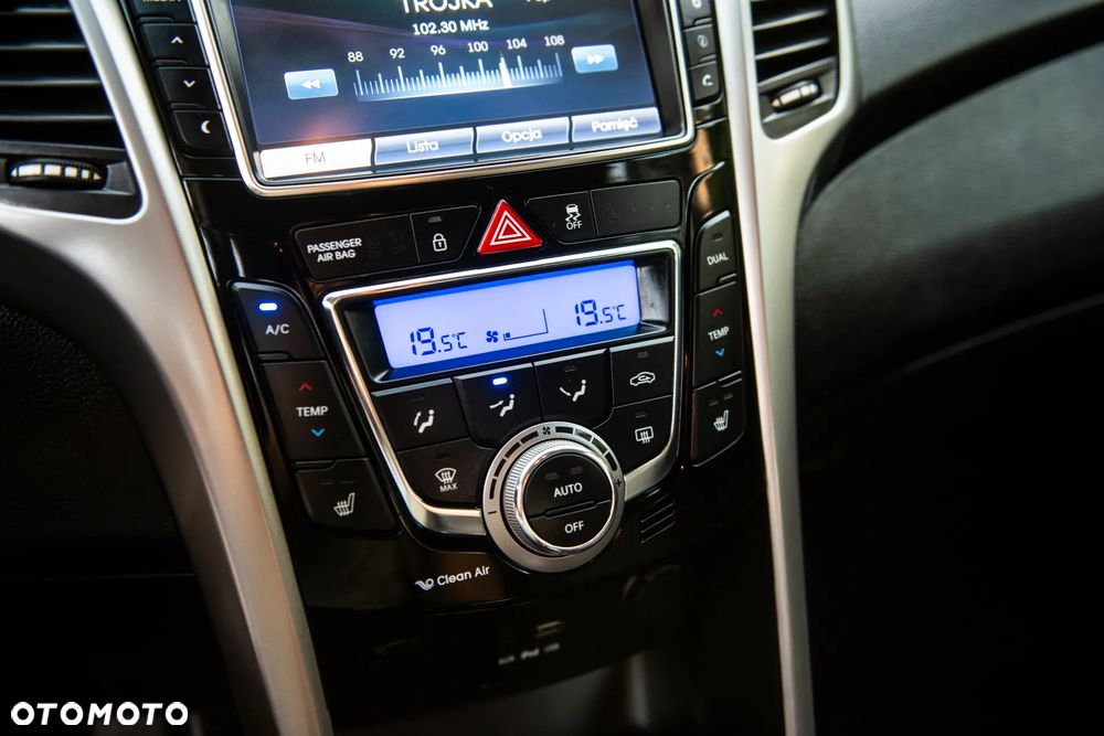 Hyundai i30 1.6 GDI Comfort - 25