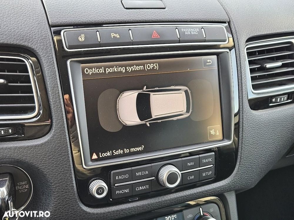 Volkswagen Touareg - 13