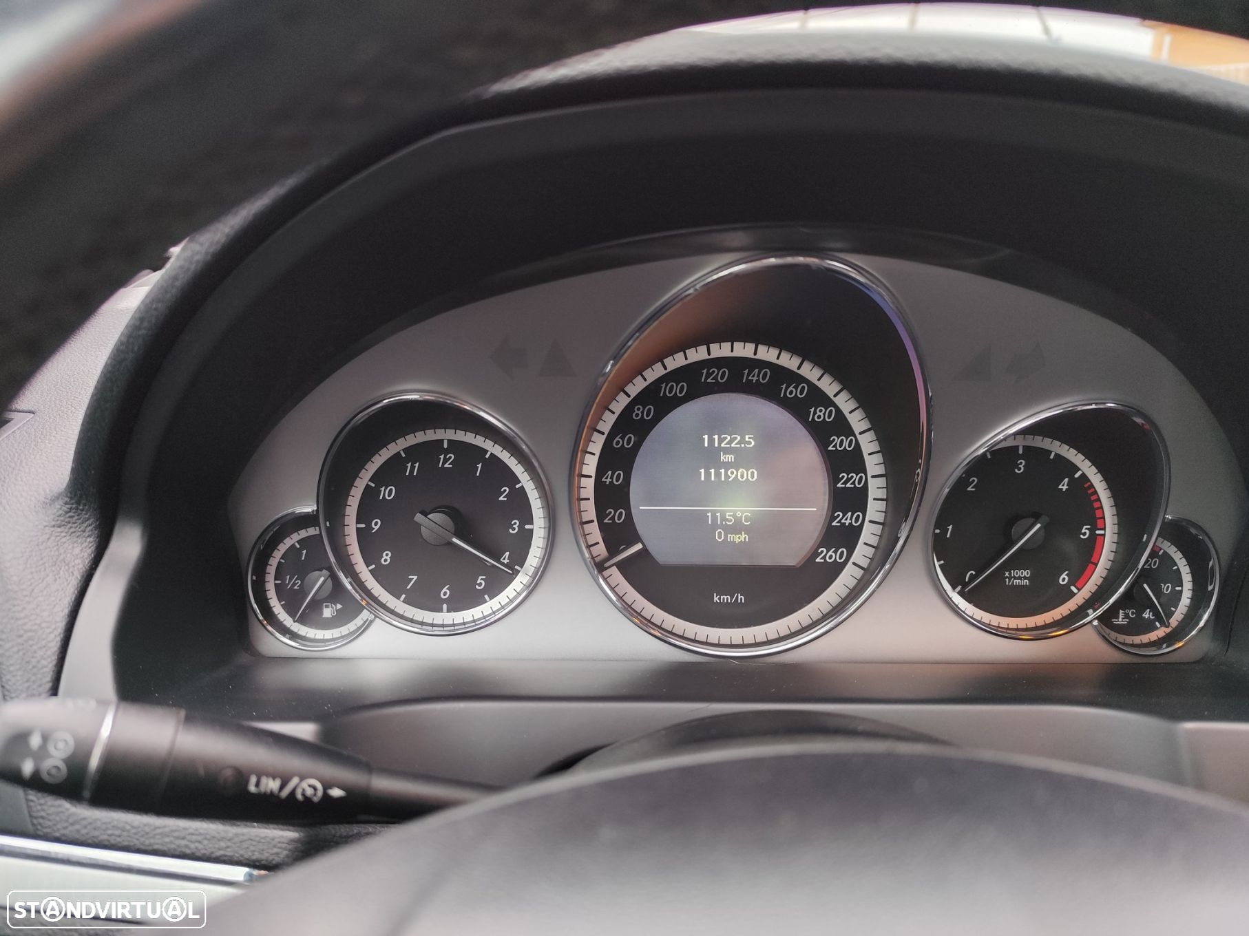 Mercedes-Benz E 220 CDi Avantgarde BlueEfficiency - 11