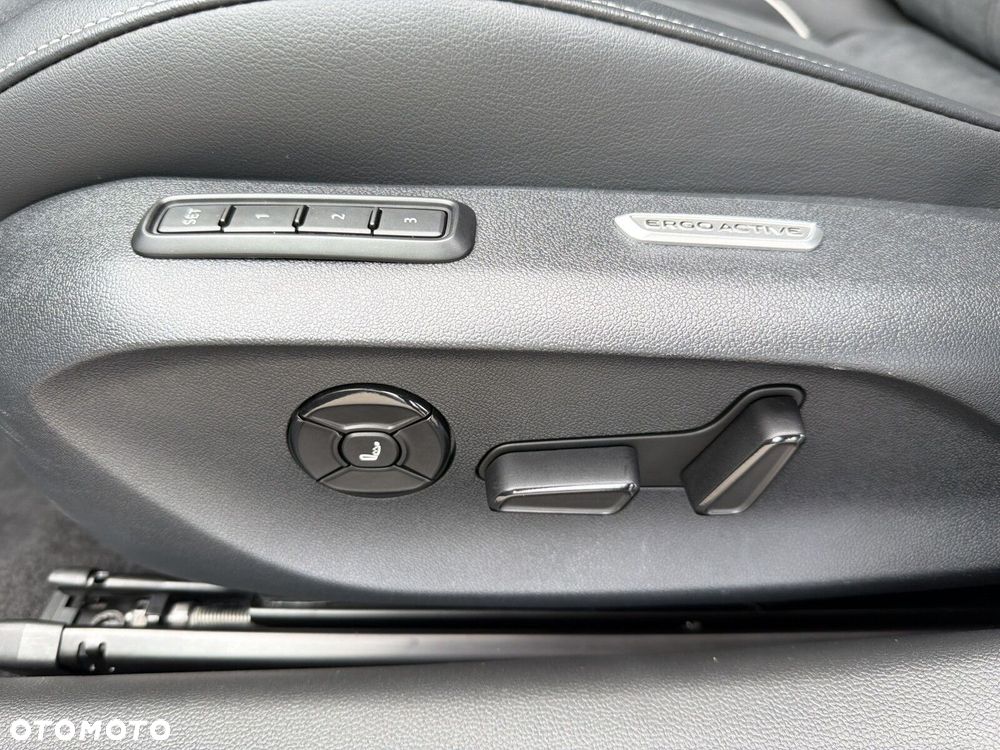 Volkswagen Passat Variant 1.5 TSI EVO Business DSG - 23