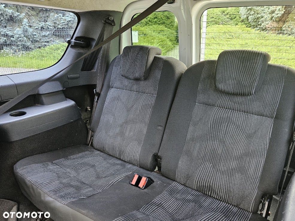 Dacia Logan 1.6 Access - 11