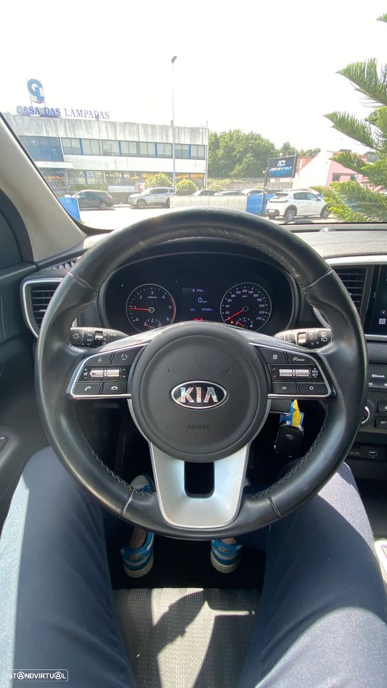 Kia Sportage 1.6 CRDI ISG Urban - 31