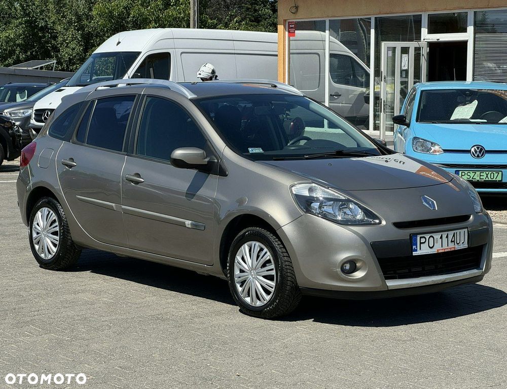 Renault Clio - 8