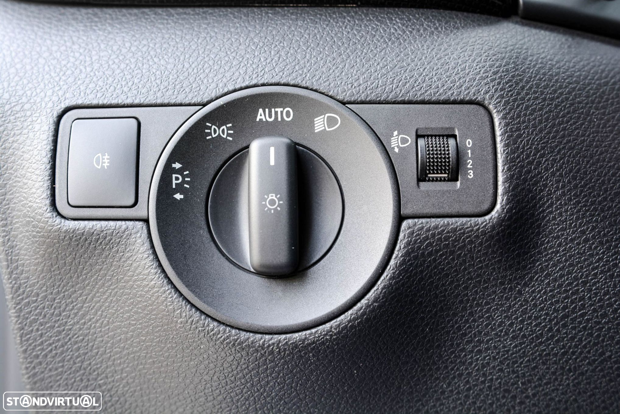 Mercedes-Benz B 200 d Style - 18