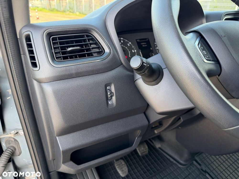 Renault Master - 25