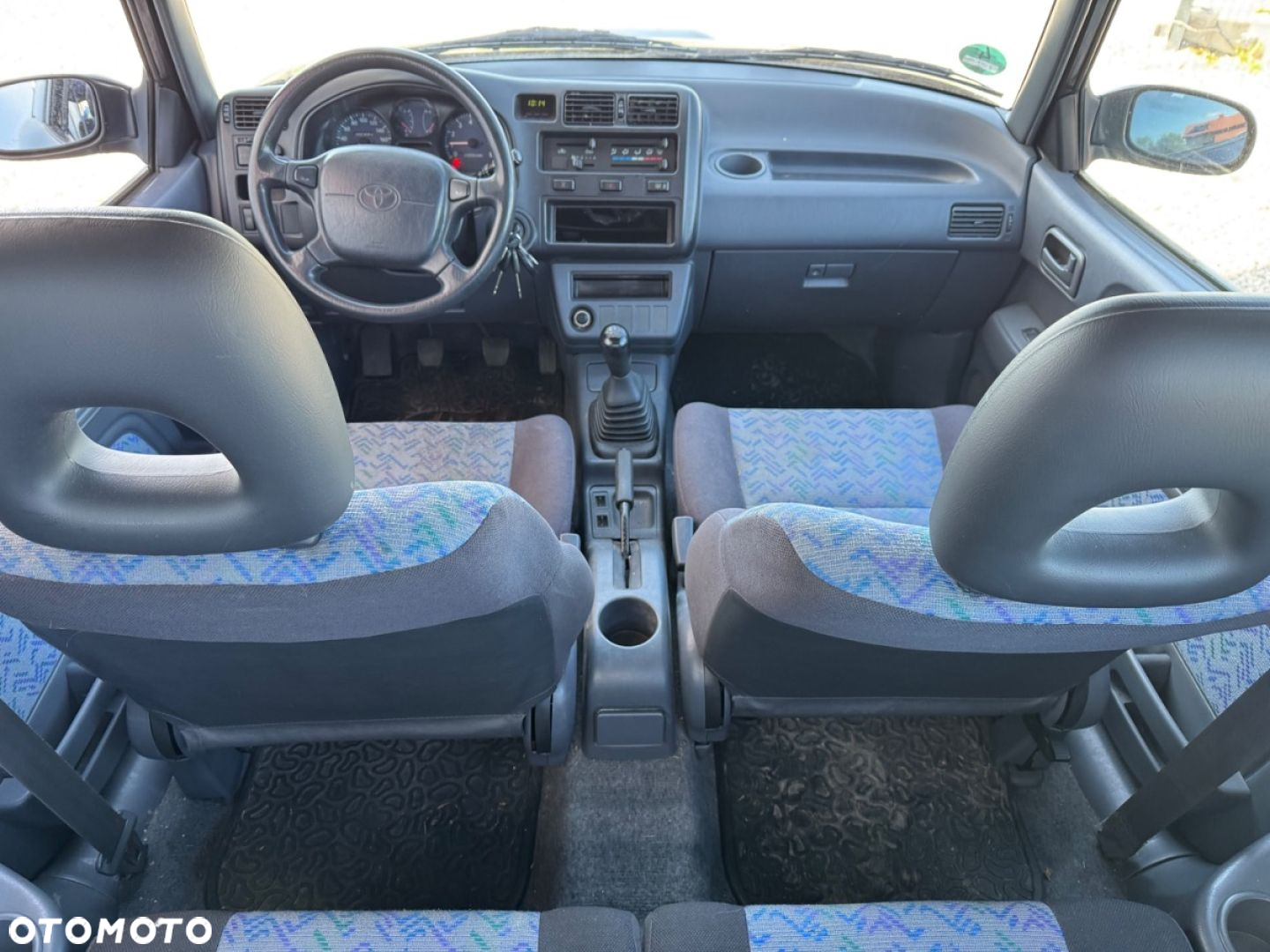 Toyota RAV4 - 17