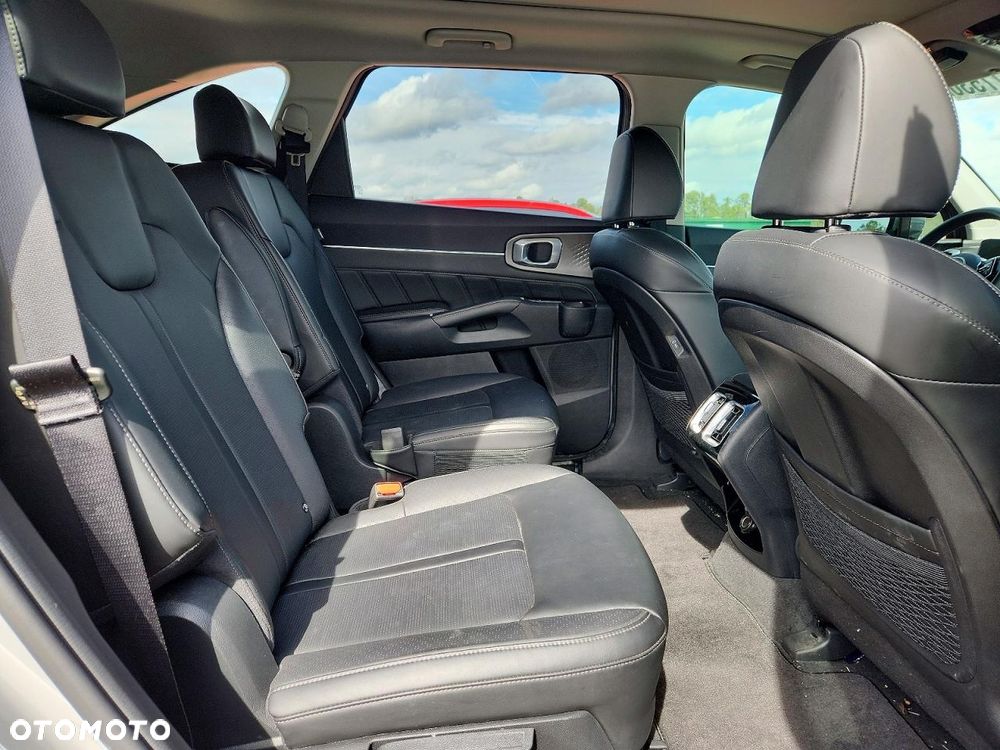 Kia Sorento - 12