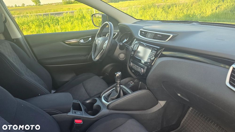 Nissan Qashqai 1.2 DIG-T N-Connecta EU6 - 6