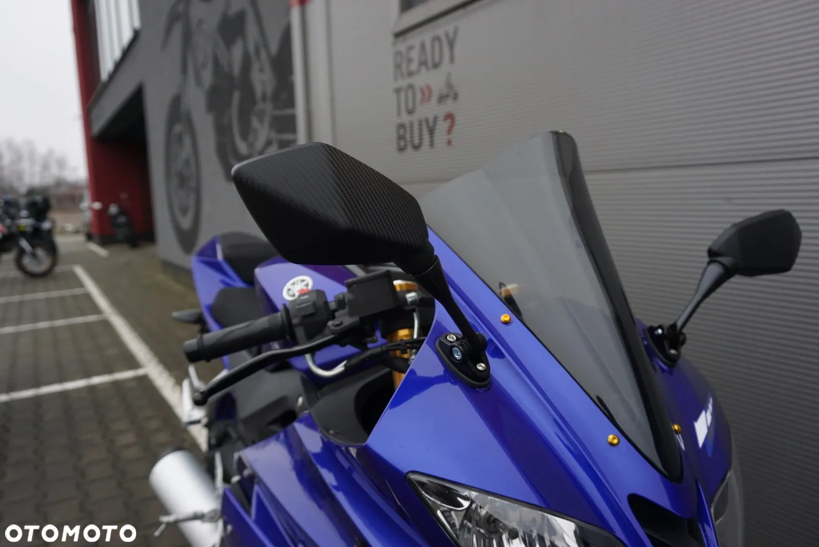 Yamaha YZF - 6