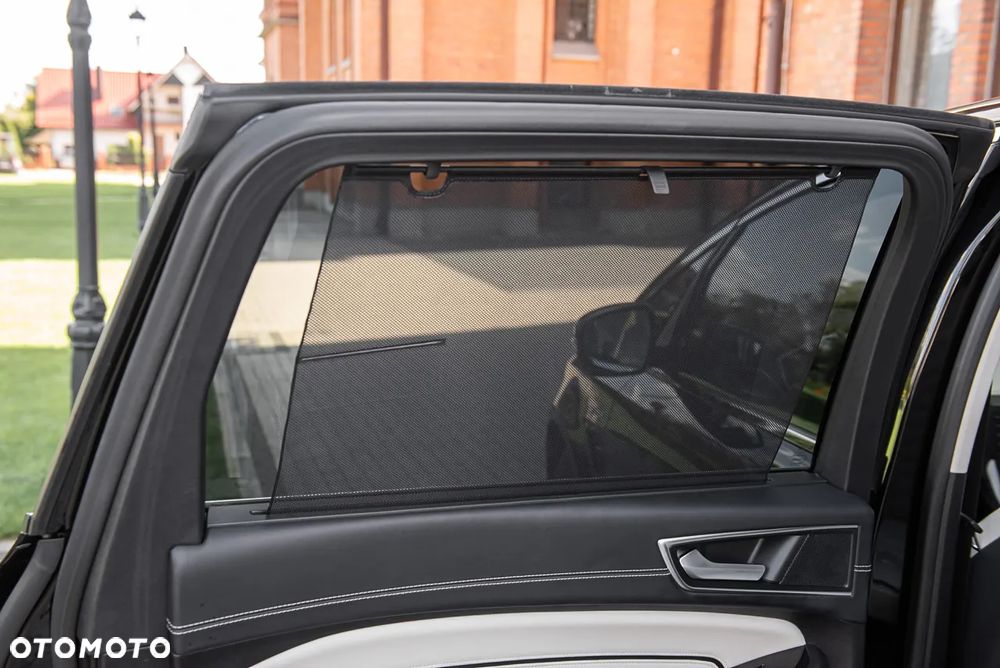 Ford S-Max 2.0 TDCi 4WD Vignale PowerShift - 32