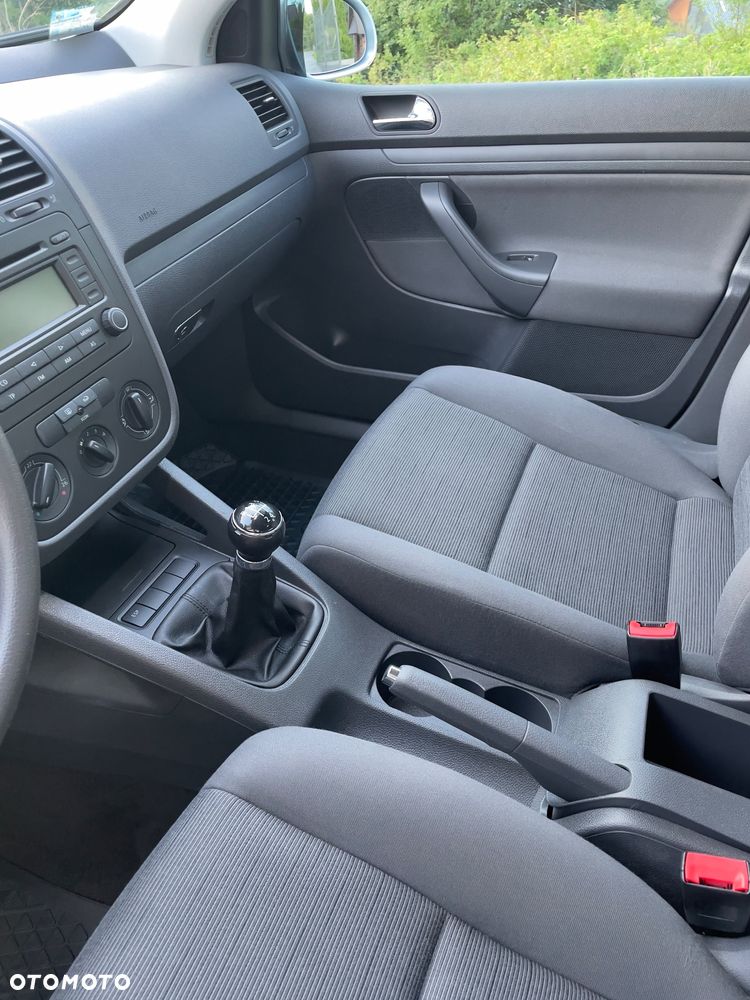 Volkswagen Golf - 14