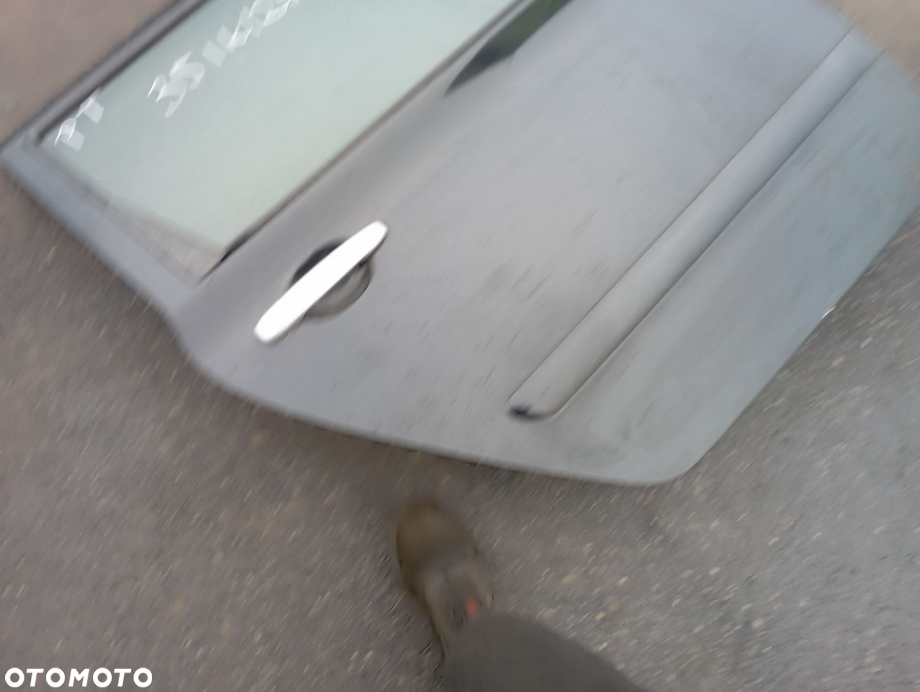 DRZWI PRAWY TYŁ KOMBI

 PEUGEOT
 307 - 4