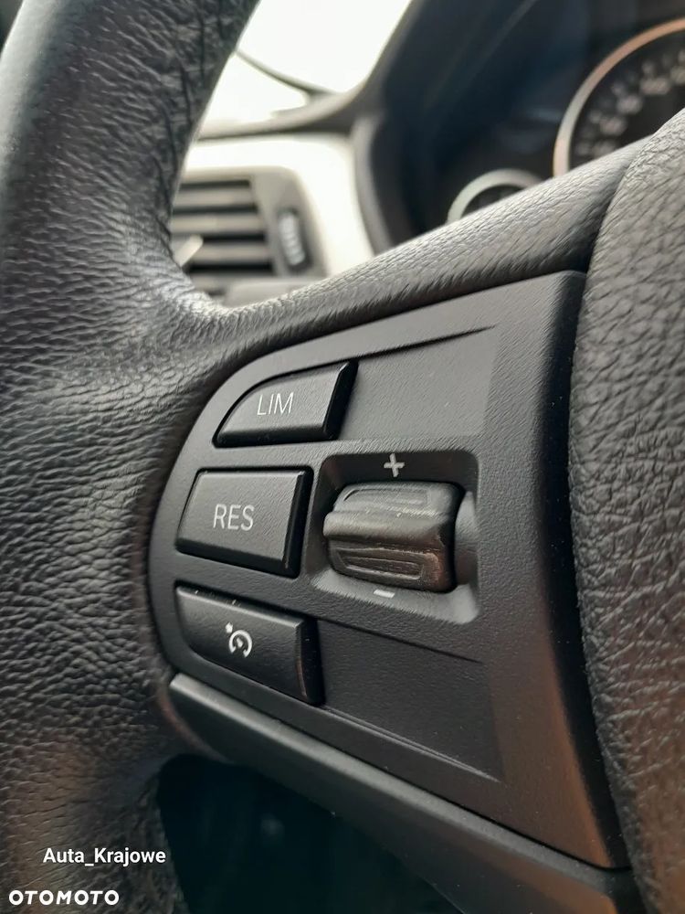 BMW Seria 3 316d Edition Luxury Line Purity - 25