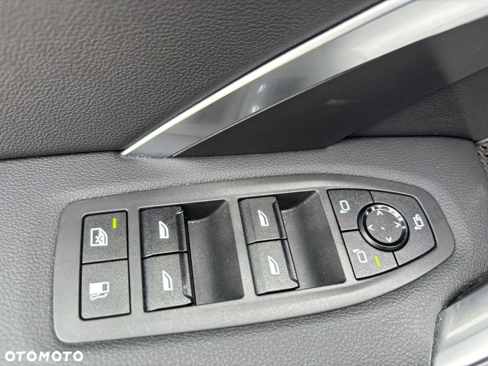 BMW X1 xDrive30e M Sport Edition - 10
