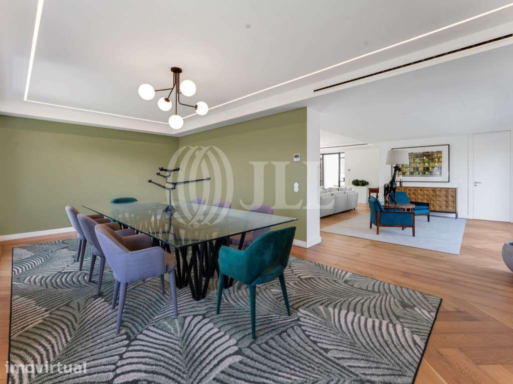 Moradia T5 renovada, no Estoril, Cascais - Grande imagem: 4/60
