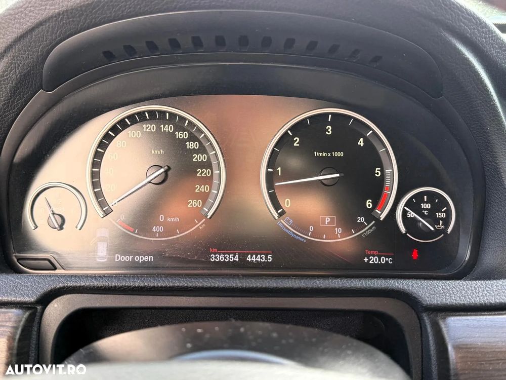 BMW Seria 5 530d xDrive Gran Turismo - 9