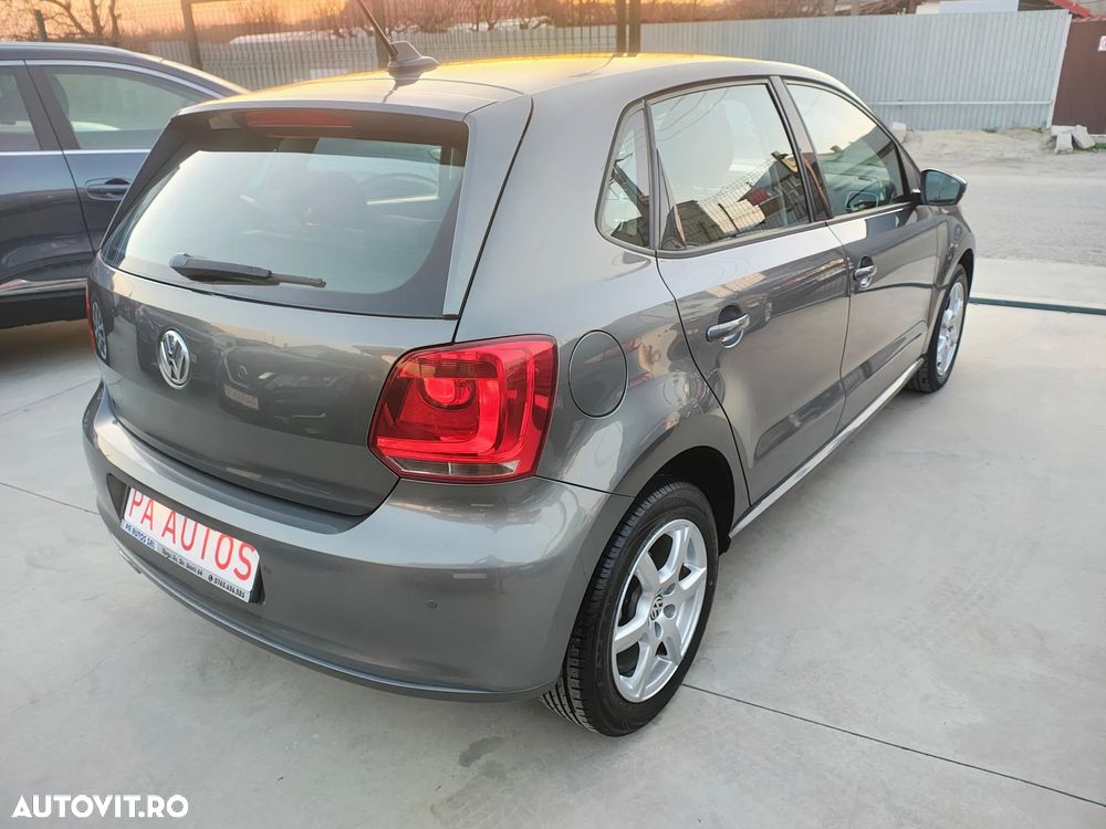 Volkswagen Polo 1.6 TDI Blue Motion Technology Comfortline - 21