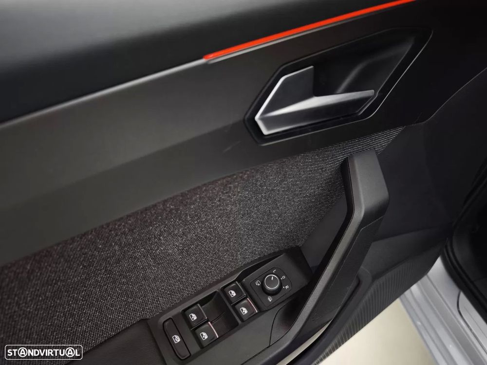 SEAT Leon 1.5 eTSI ACT OPF DSG Xcellence - 21