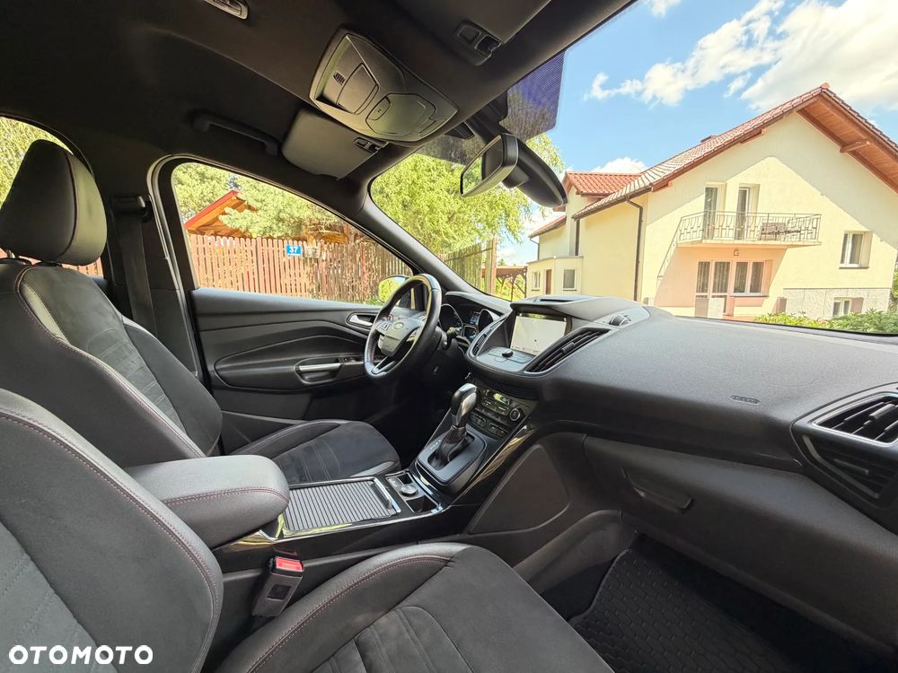 Ford Kuga 1.5 EcoBoost 4x4 ST-Line - 27