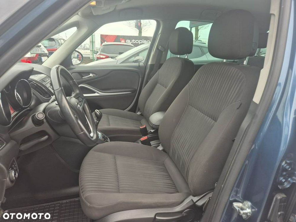 Opel Zafira - 28