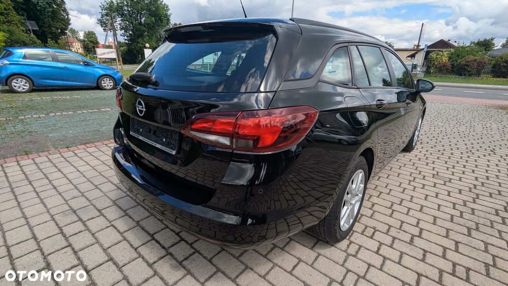 Opel Astra 1.2 T Edition S&S - 12