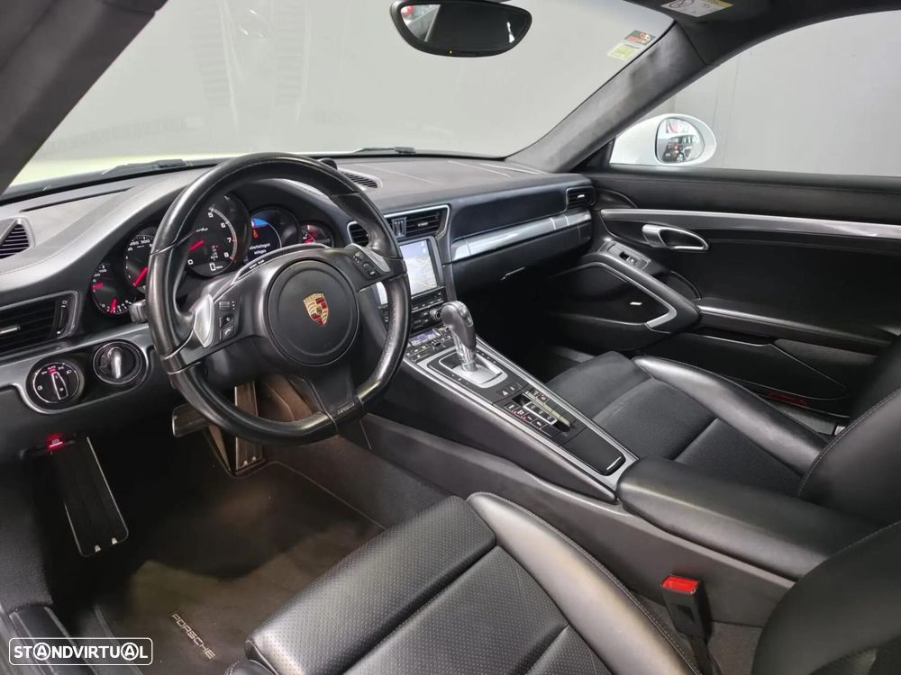 Porsche 911 (991) Turbo PDK - 37