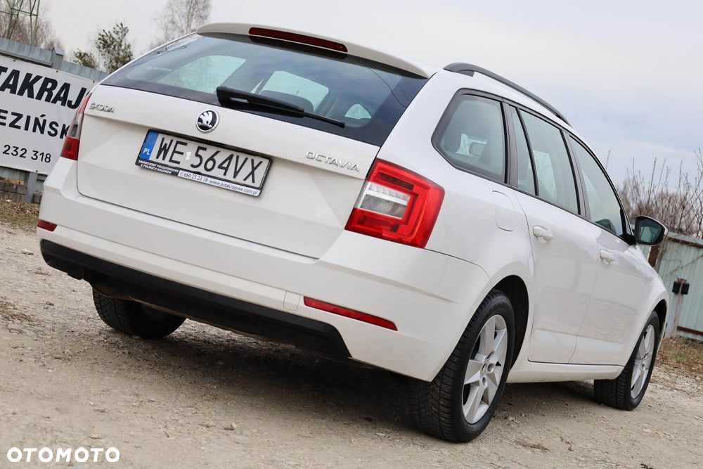 Skoda Octavia 2.0 TDI Ambition DSG - 4